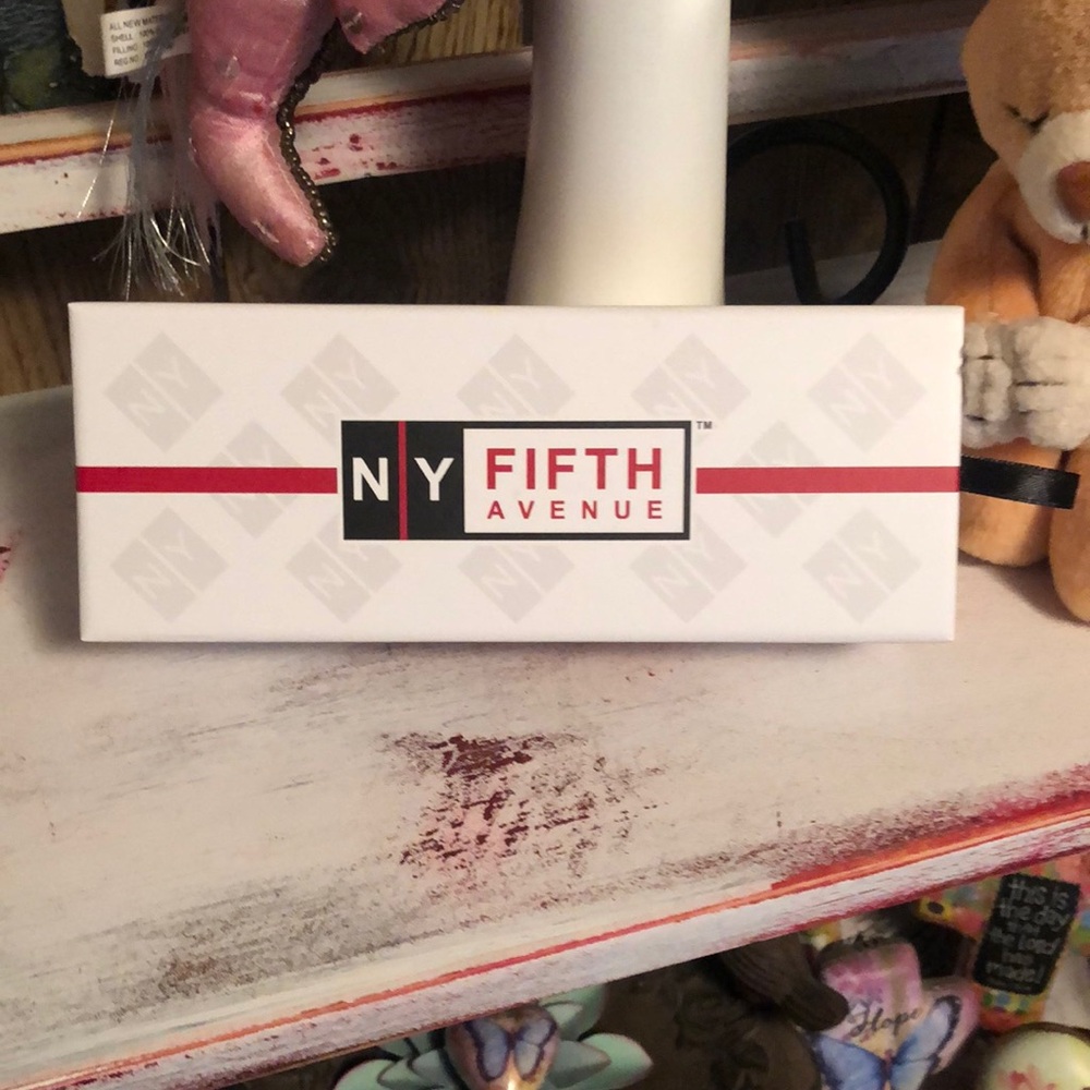 Box for glasses with (2) cases inside